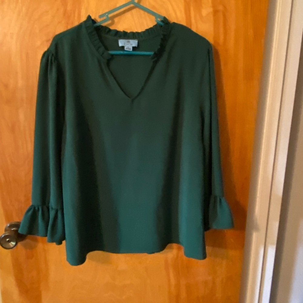 CeCe Green Ruffled 3/4 Sleeve Blouse